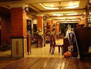 Pha Thai House Отель