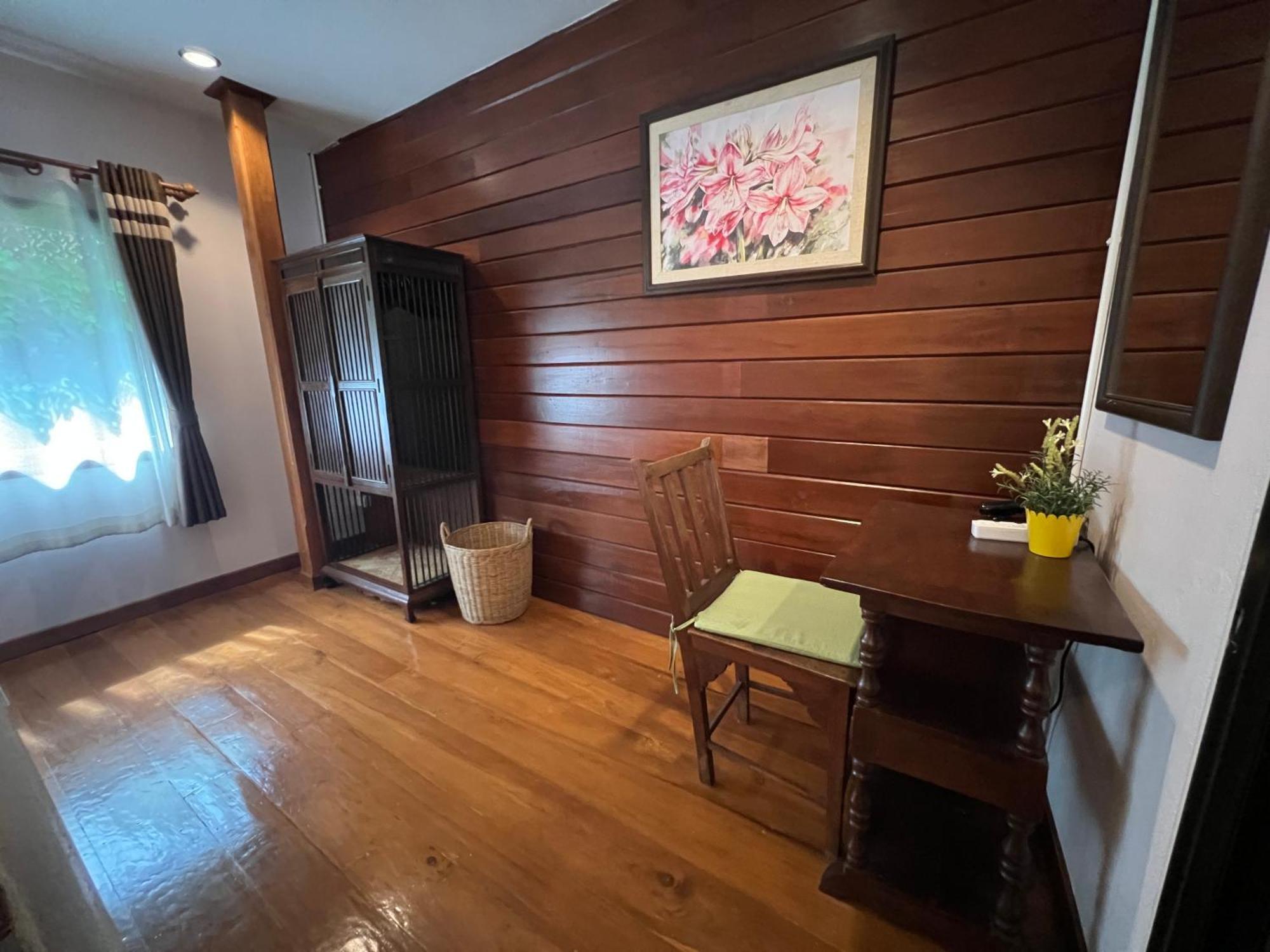 Pha Thai House Отель Чиангмай