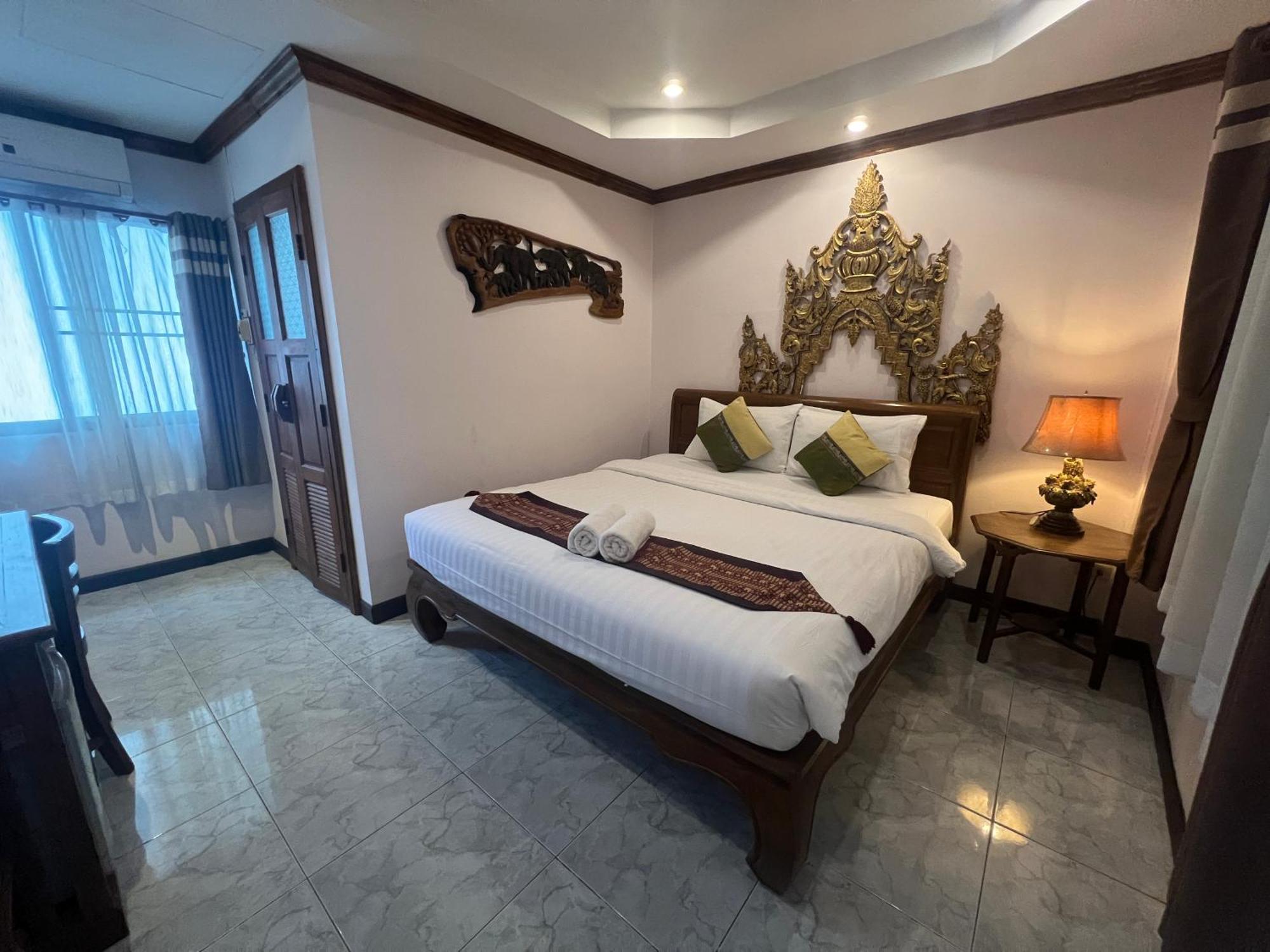Отель Pha Thai House 2*