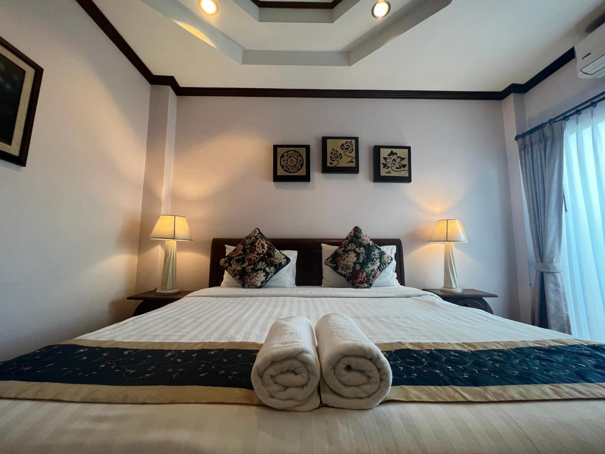 Отель Pha Thai House 2*